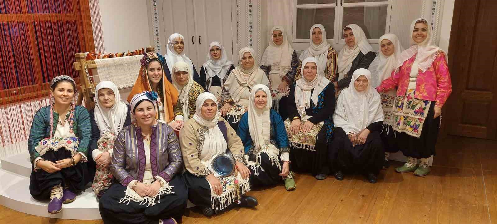 onlar kentin gocaanalari G4tG8HbF.jpg