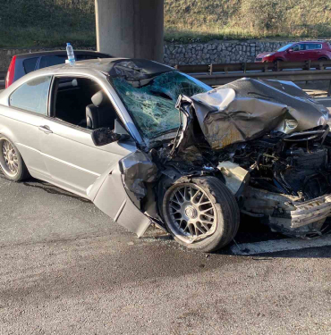 otomobil maden suyu yuklu tira carpti 1i agir 3 yarali 6qLFF6ZJ.jpg