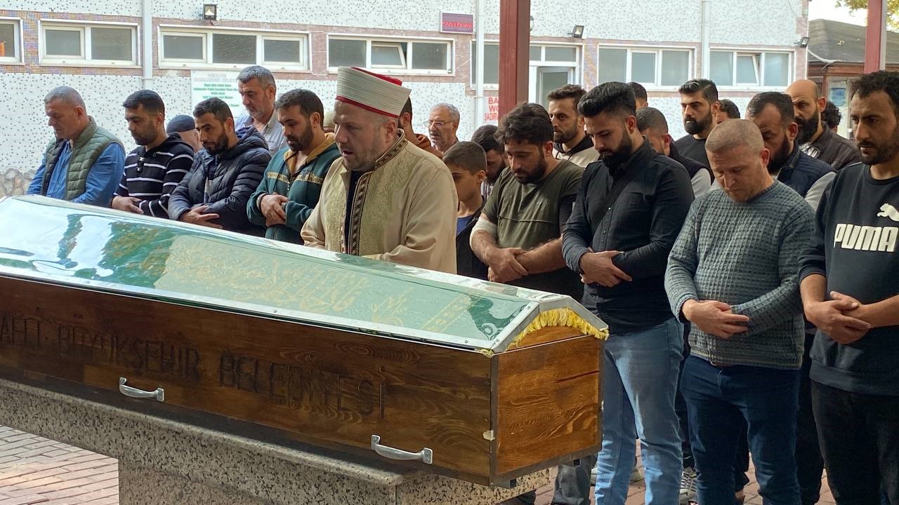 tek tabut 2 aci GAKJnAw6.jpg