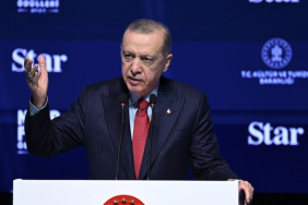 Erdoğan Cumhuriyet 81 milyonun ortak değeridir. Gazi Mustafa Kemal bu ülkenin banisidir.