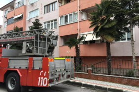 HABER ALINAMAYAN ADAM EVİNDE UYURKEN BULUNDU ODASINDA İTFAİYE EKİPLERİNİ GÖREN ADAM, YANGIN PANİĞİNE KAPILDI