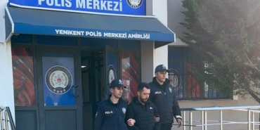 KÖFTE YİYEN MÜŞTERİLERİN ARASINA TIRLA DALIP KAÇMIŞTI : O SÜRÜCÜ YAKALANDI KOCAELİ'DE 1 KİŞİNİN ÖLÜMÜNE 4 KİŞİNİN YARALANMASINA SEBEP OLAN TIR SÜRÜCÜ TUTUKLANDI