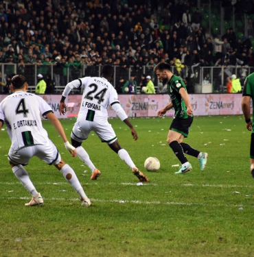 TRENDYOL 1. LİG: SAKARYASPOR: 3 KOCAELİSPOR: 1