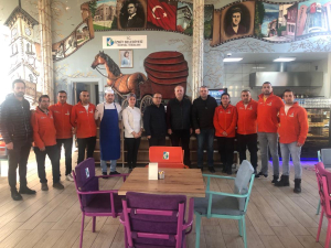 Vedat Küçük İlker Kazan açık bir şekilde emekçilere “Hırsız” demektedir.