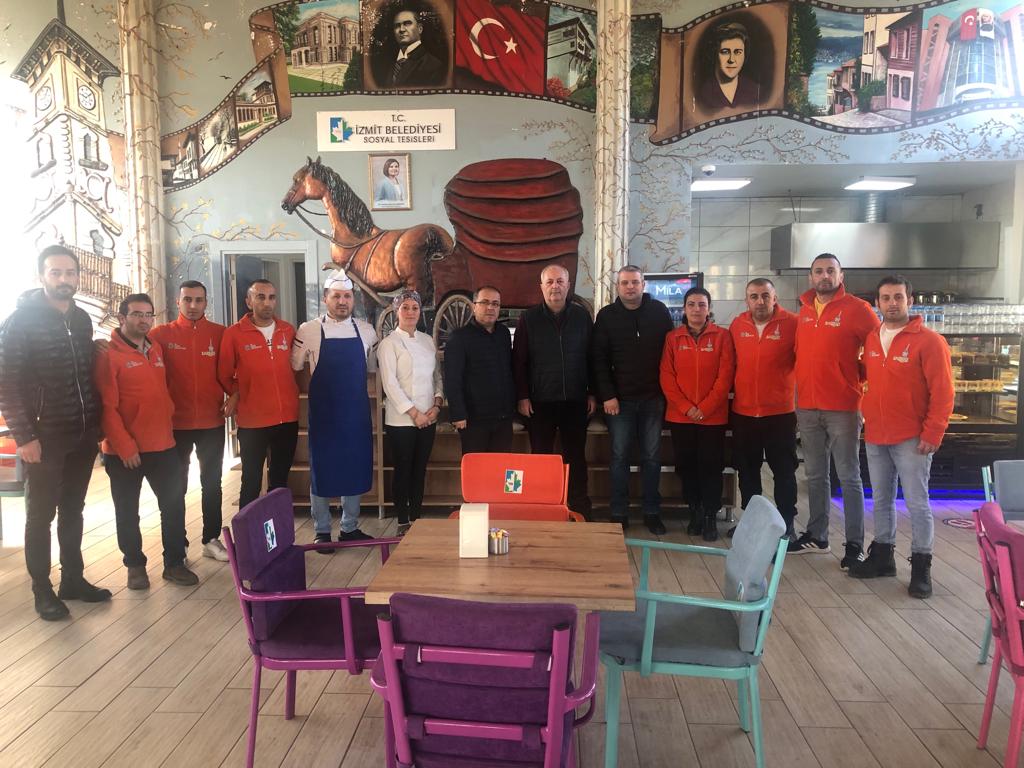 Vedat Küçük İlker Kazan açık bir şekilde emekçilere “Hırsız” demektedir.