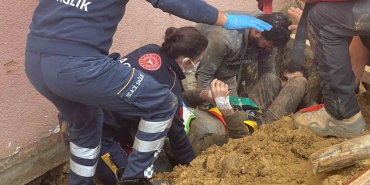 bogazina kadar topraga gomulen isci boyle kurtarildi OD2VEEzu.jpg