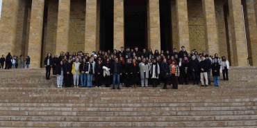 cinar akademi ogrencileri anitkabiri ziyaret etti MkjQKRJm.jpg
