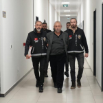 damadini vuran kayinpederin oglu sucu ustlenmeye calismis JR89OTxy.jpg