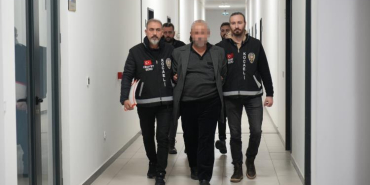 damadini vuran kayinpederin oglu sucu ustlenmeye calismis JR89OTxy.jpg