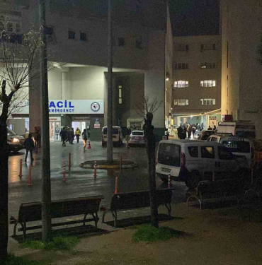 darica da hastane bahcesinde alnindan vurulmus halde olu bulundu CYdtzY5N.jpg