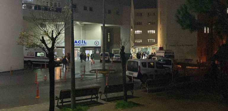 darica da hastane bahcesinde alnindan vurulmus halde olu bulundu CYdtzY5N.jpg