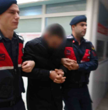 eski sevgilisinin evine tabanca ve bicakla dayanan supheli serbest birakildi GzgLRDvI.jpg