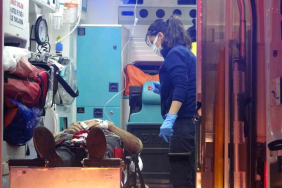 hafif ticari arac bariyere ok gibi saplandi 1i agir 3 yarali MkRQ1e7X.jpg