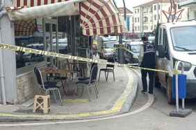 husumetlisini kiraathanede tabancayla vurdu zrdicAFy.jpg