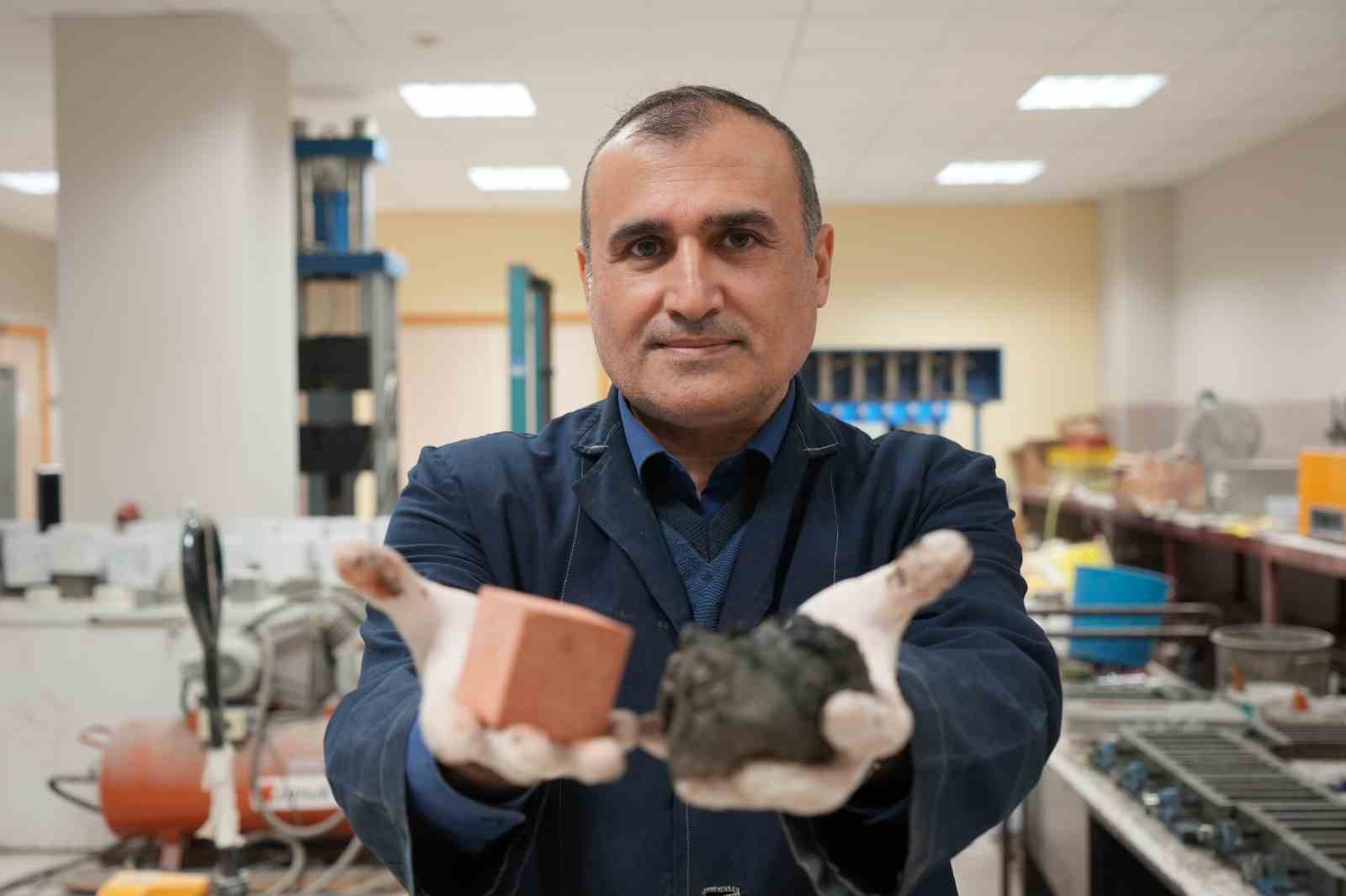 izmit korfezinin camuru tugla ve briket oldu TKV8eKXV.jpg