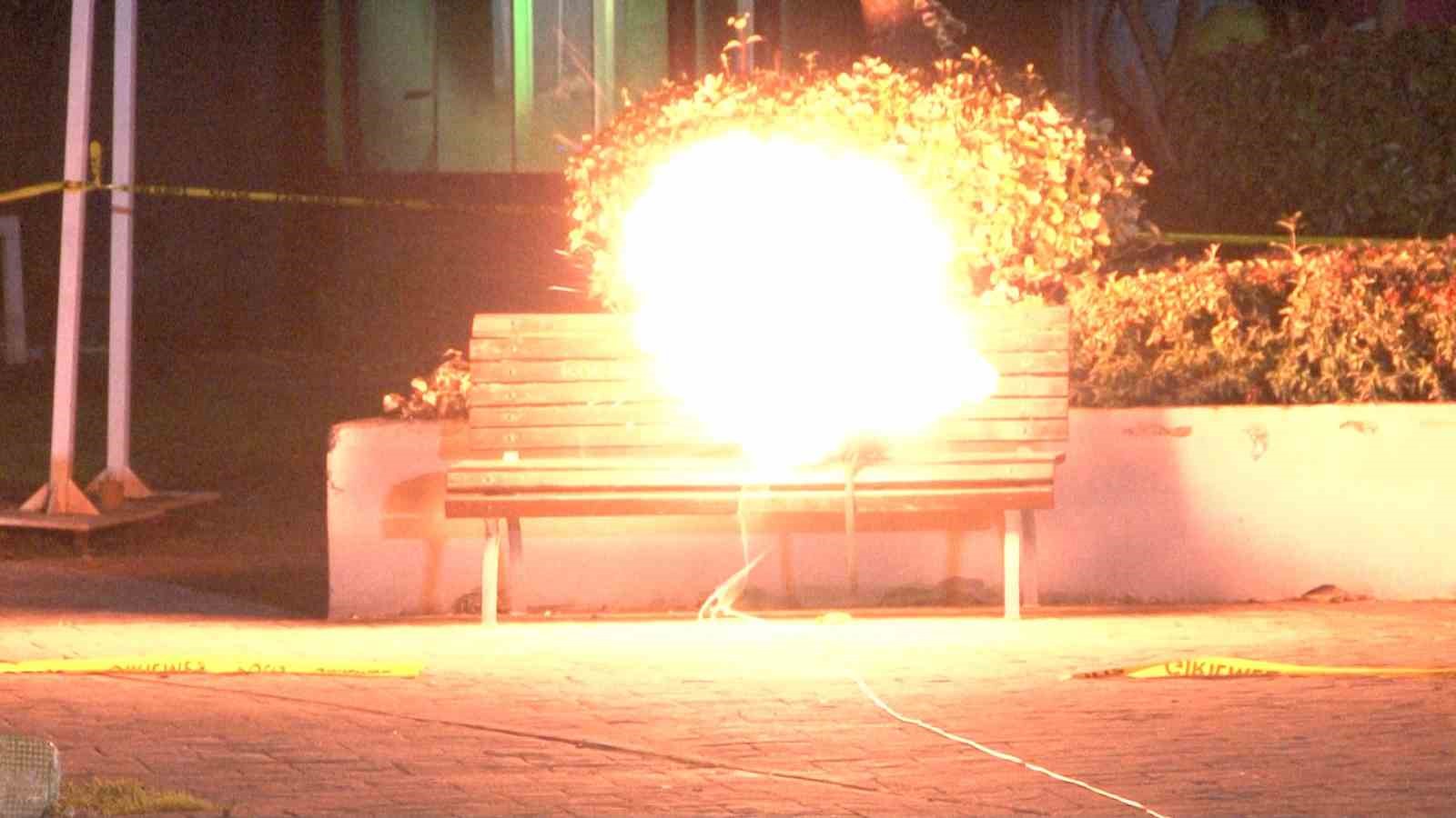 izmit te bankta unutulan supheli canta funye ile patlatildi icinden alkol siseleri cikti BjJYOwQk.jpg