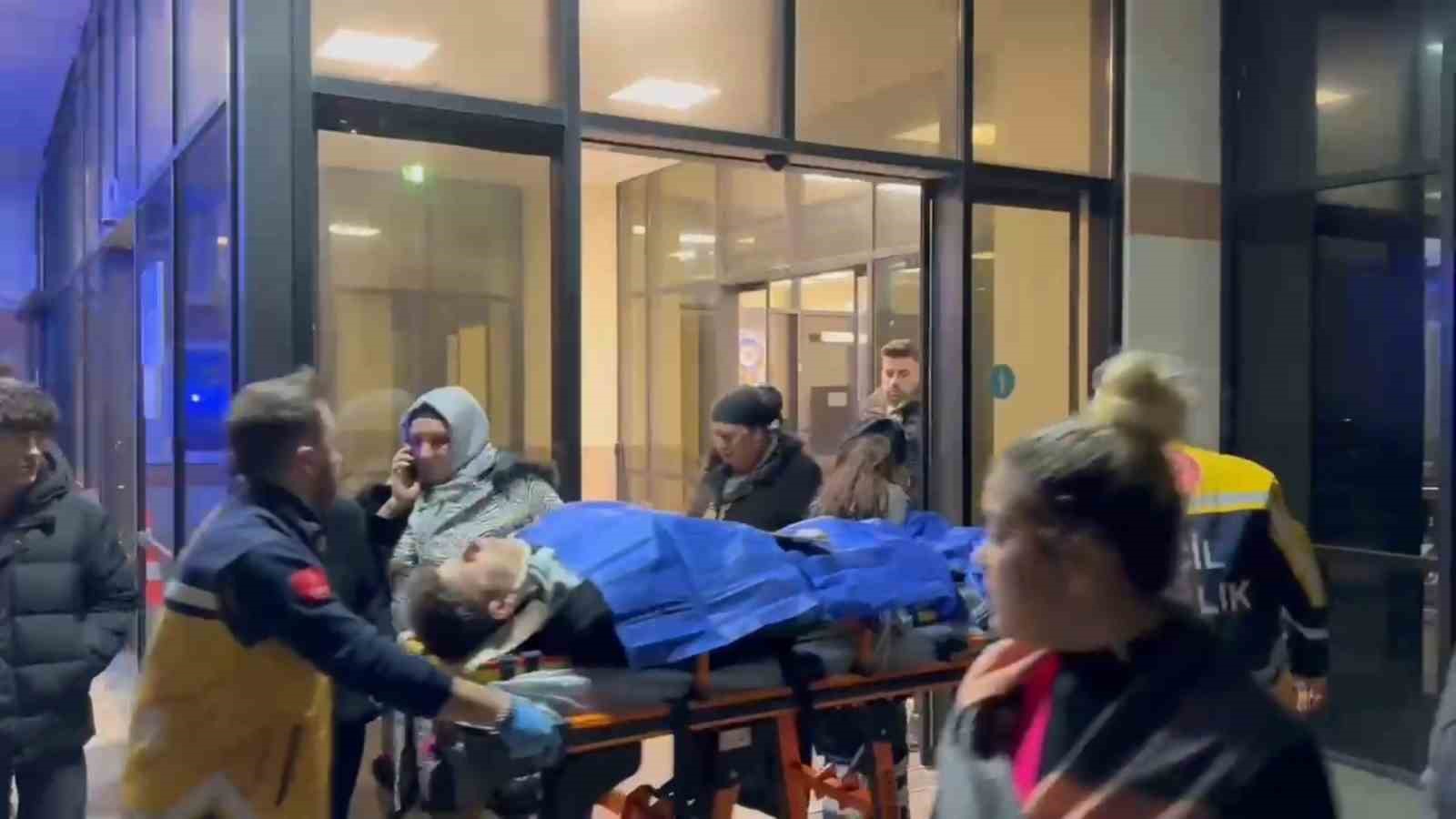 izmit te istinat duvarindan 10 metre asagiya dusen cocugu itfaiye kurtardi ssQjPsOb.jpg