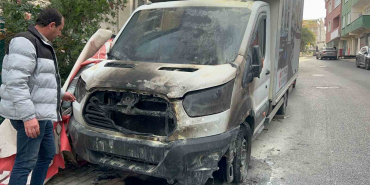 ozel plaka alan sahsi tehdit ettiler ardindan araci kundakladilar fmC4uJG8.jpg