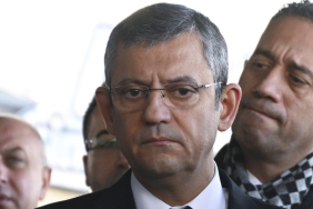 ozgur ozel saadet partisi milletvekili bitmezi hastanede ziyaret etti h5adZpka.jpg