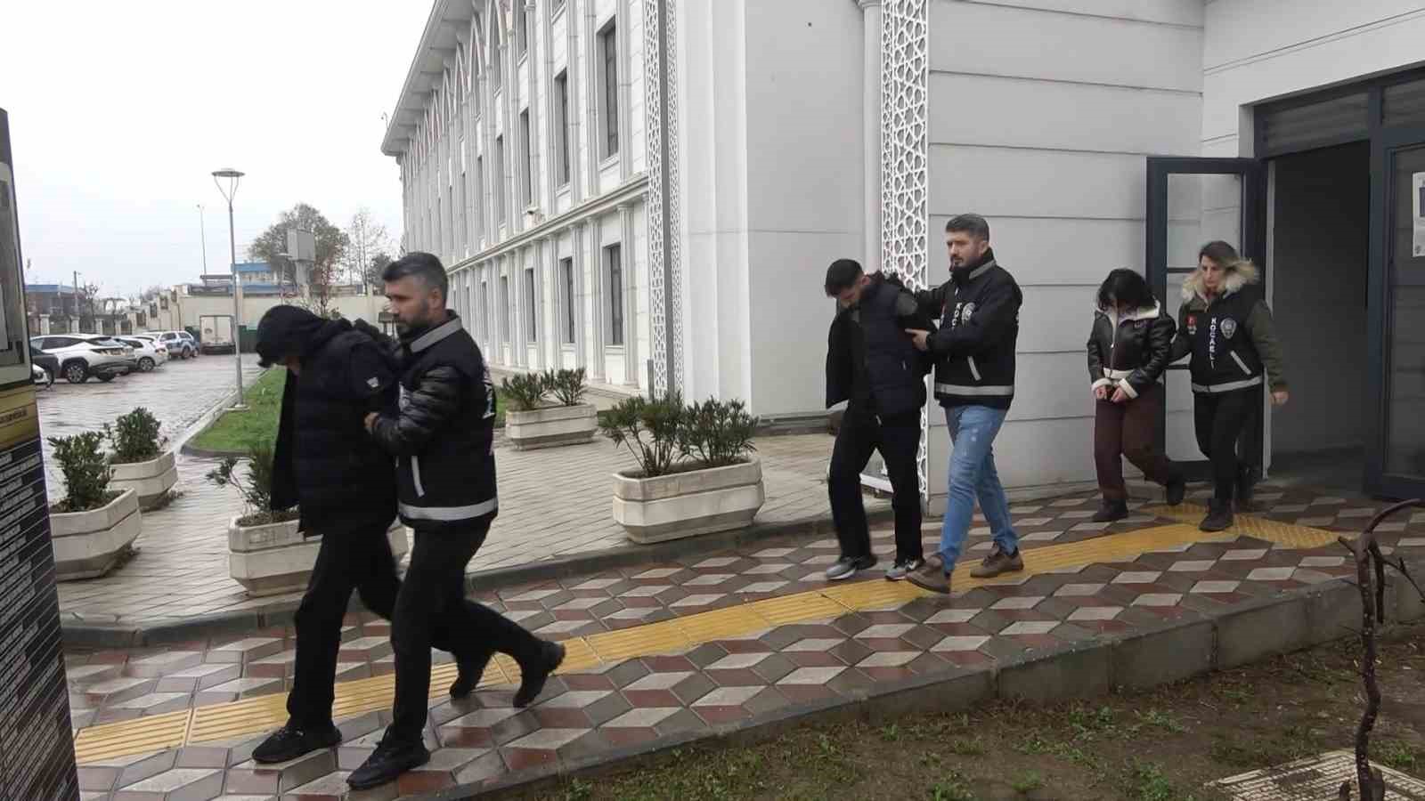 sahte dekontla 400 bin tllik vurgun yapan 5 supheli tutuklandi u3zpauK9.jpg