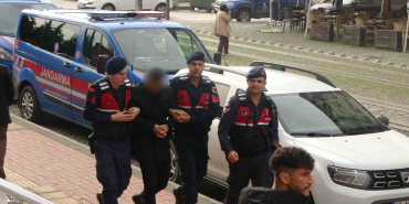 tek tus dehseti onledi genc kadinin yardimina 3 dakikada yetistiler qKhN3Oya.jpg