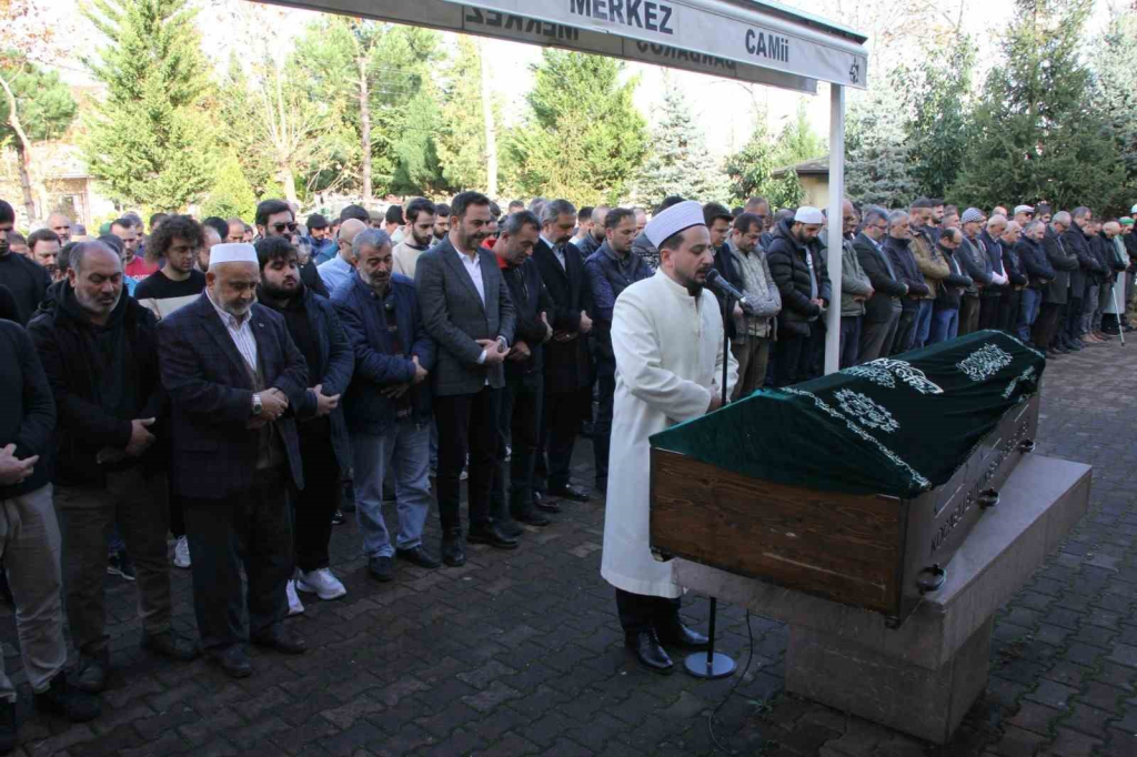 trafik kazasinda olen genc son yolculuguna ugurlandi TViKAzbS.jpg