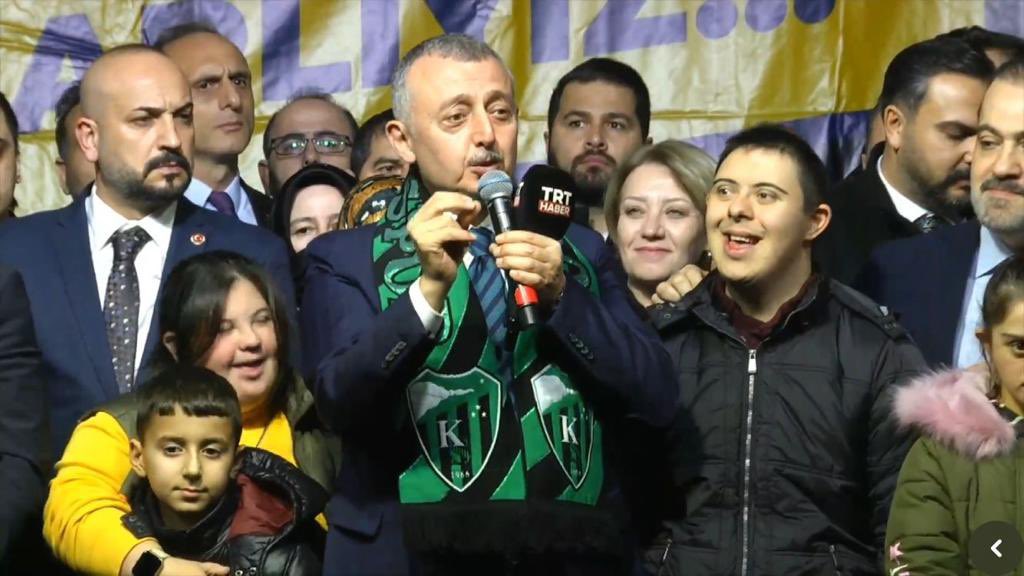 Adaylığı kesinleşen Büyükakın'dan AKP teşkilatına uyarı Konuşmanız haramdır