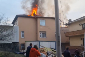 BİNANIN ÇATI KATI ALEV ALEV YANDI