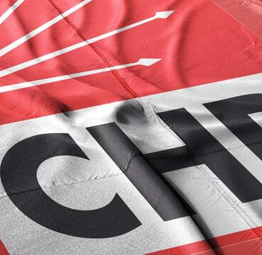 CHP'de 21 ilin belediye başkan adayları belli oldu.