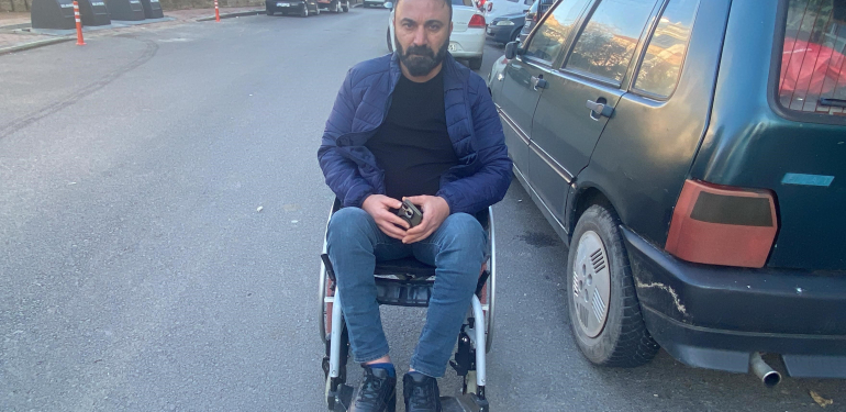 ENGELLİ ARKADAŞININ OTOMOBİLİNİ ÇALDI "ŞAKA YAPTIĞINI, GERİ GELECEĞİNİ DÜŞÜNDÜK AMA GERİ GELMEDİ"