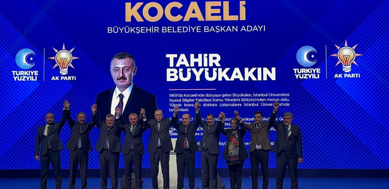 Erdoğan, Kocaeli Büyükşehir Belediye Başkan Adayının Tahir Büyükakın olduğunu açıkladı.