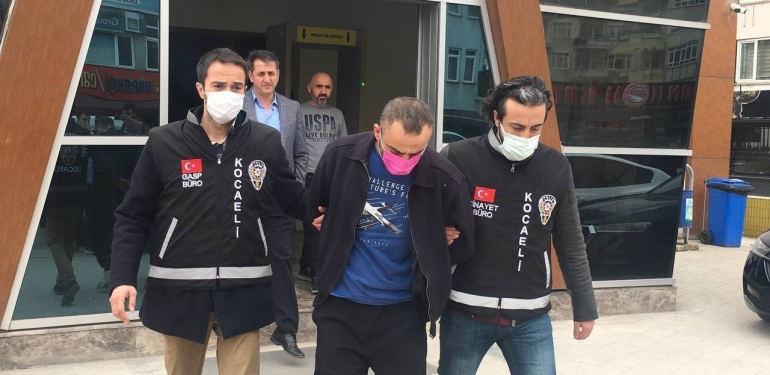 EŞİNİ ÖLDÜREN SANIKTAN İLGİNÇ SAVUNMA: "ÖLDÜĞÜNE EMİN OLAYIM BEN DE KENDİMİ ASACAĞIM" EŞ KATİLİNE AĞIRLAŞTIRILMIŞ MÜEBBET