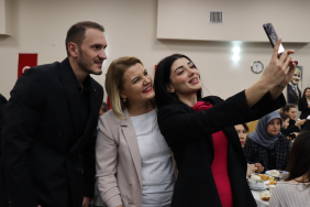 Esnaflarla buluşan Başkan Hürriyet, “İzmit’i hep bir adım ileriye taşımaya çalışıyoruz”