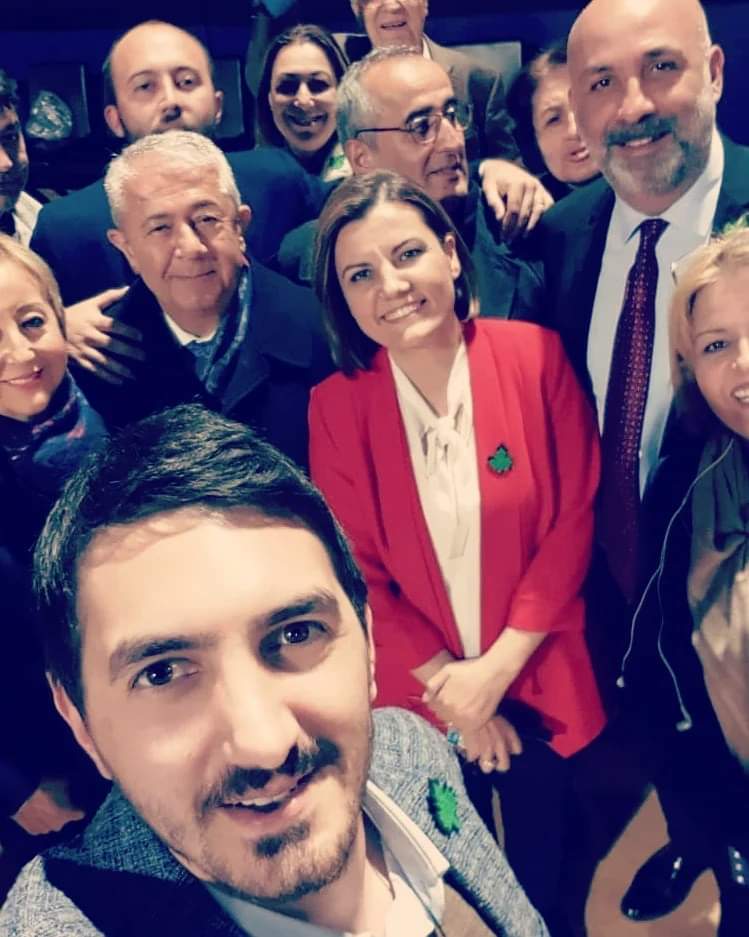 Gençtürk'ten 31 Mart 2019'da çekilmiş bir fotoğrafla birlik ve beraberlik mesajı!