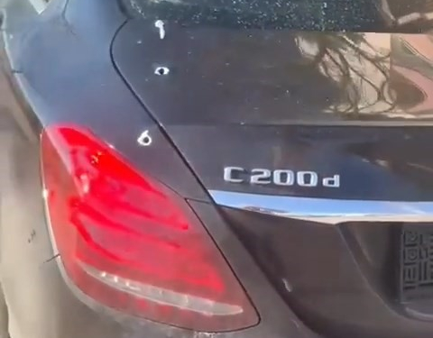 İŞ ADAMININ OTOMOBİLİNE KURŞUN YAĞDIRDILAR