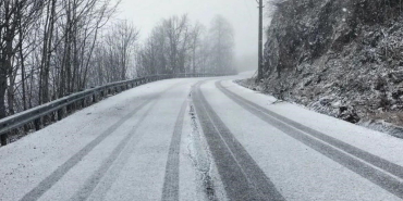 KARTEPE'DE YILIN İLK KAR YAĞIŞI BAŞLADI