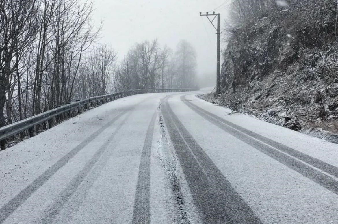 KARTEPE'DE YILIN İLK KAR YAĞIŞI BAŞLADI