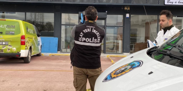 ORTAĞINI REHİN ALMIŞTI: BU KEZ POMPALI TÜFEKLE BİR KİŞİYİ VURDU, EV KURŞUNLADI