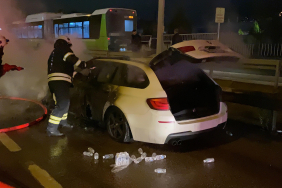 SEYİR HALİNDEKİ OTOMOBİL ALEV ALEV YANDI