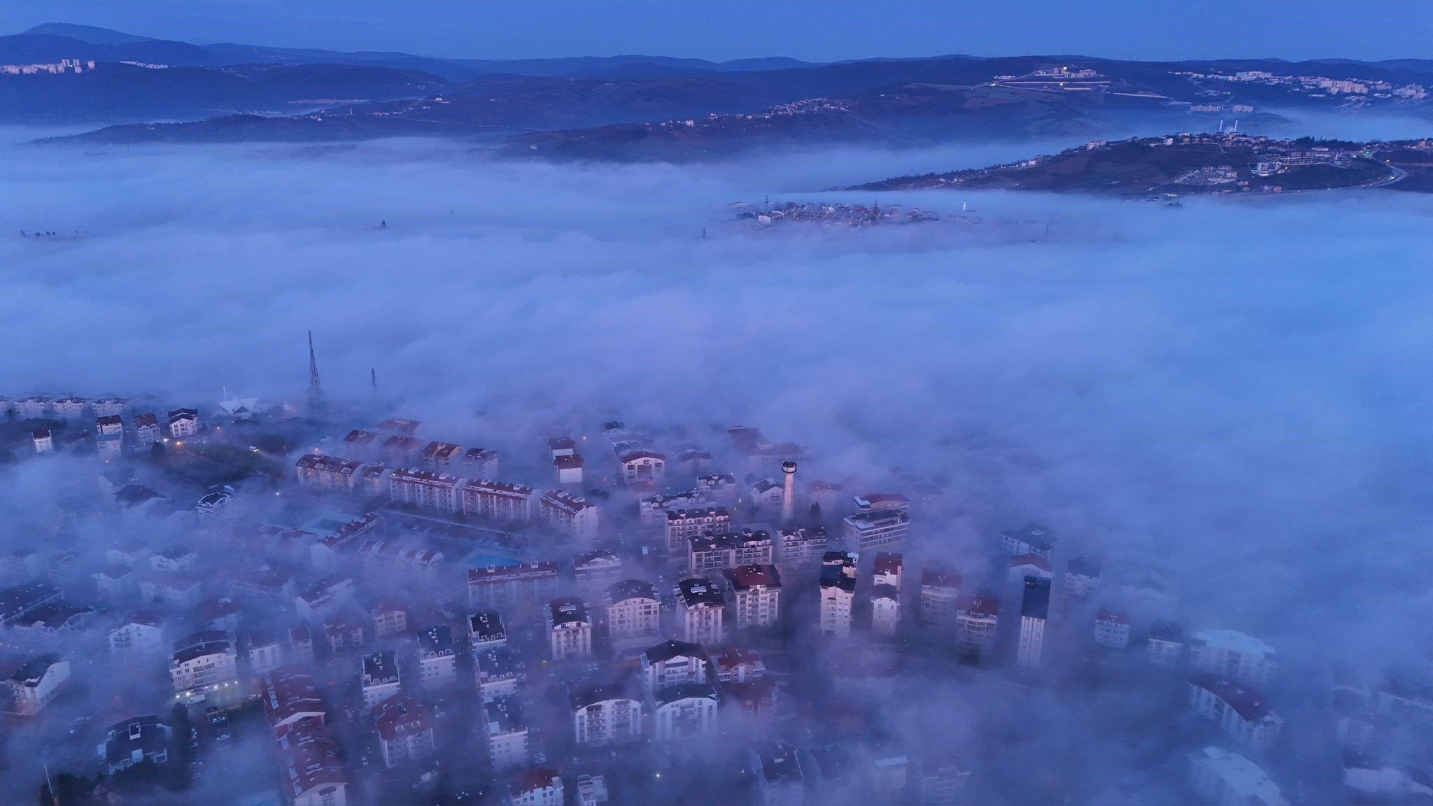 SİS MANZARASI MEST ETTİ