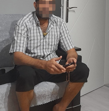 DAMAT DEHŞETİNDE YENİ DETAYLAR EŞİNİ KESERLE AĞIR YARALAMIŞ, KAYINPEDERİNİ BIÇAKLAYARAK ÖLDÜRMÜŞTÜ: OLAY GÜNÜNÜ ANLATTI ÖLDÜRÜLEN KAYINPEDERİN VÜCUDUNDA 10 BIÇAK YARASI TESPİT EDİLDİ, 3'Ü ÖLDÜRÜCÜ NİTELİKTE