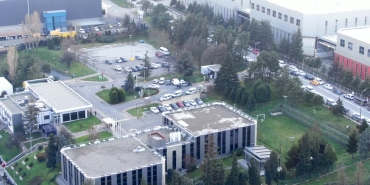 GEBZE'DE İŞÇİLERİN REHİN ALINDIĞI FABRİKA HAVADAN GÖRÜNTÜLENDİ