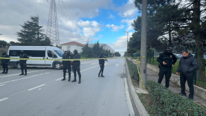 KOCAELİ'DE BİR FABRİKADA ÇALIŞANLARIN REHİN ALINDIĞI İDDİASI