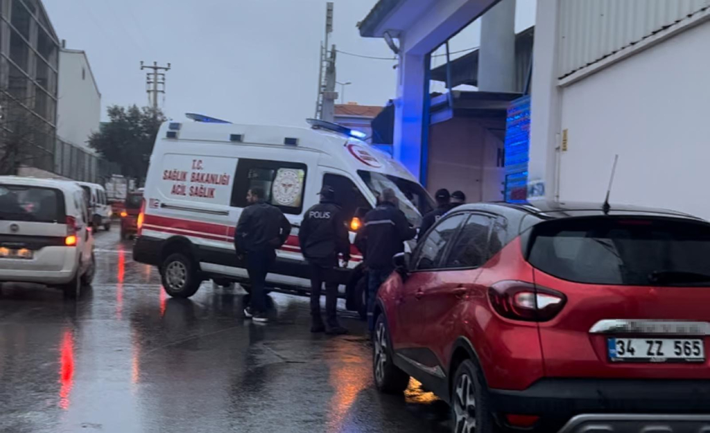 KOCAELİ'DE DÖKÜMHANEDE PATLAMA: 3 İŞÇİ YARALANDI