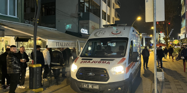 KOCAELİ'DE KAFEDE KÜFÜR KAVGASI: 2 YARALI