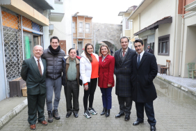 "LEYLA HANIM" GALASINA TAM KADRO KATILIYOR