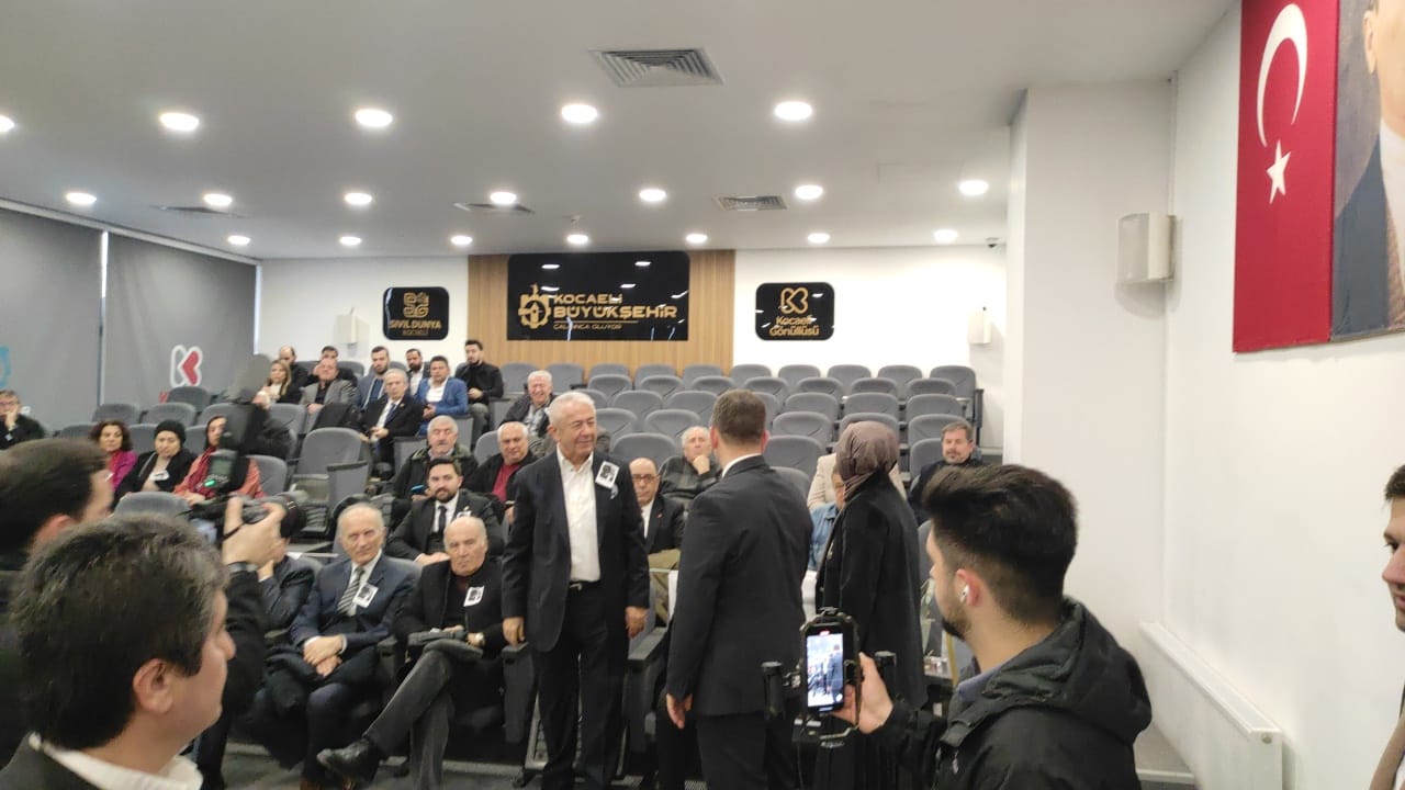 Muharrem Tutuş’tan nezaketsiz davranış! “Yakışıksız bir hareket yaptı”