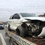 TEM'DE İKİ OTOMOBİL ÇARPIŞTI: 1'İ ÇOCUK 3 YARALI