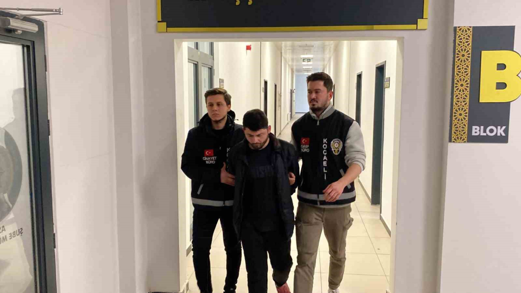 20240327aw171460 0.jpg