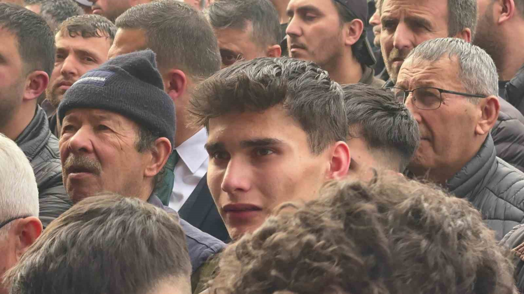 20240327aw171679 0.jpg